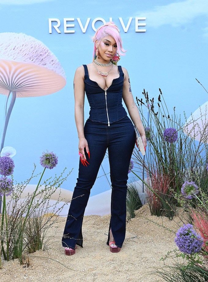 Sexy Celebrity Coachella Outfits: Photos of the Hottest Looks
